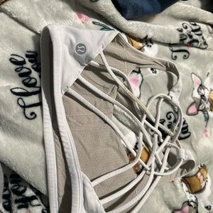 Lulu lemon sports bra